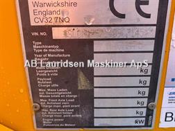 Thwaites 3 T Højtip og svingbar lad Nymalet