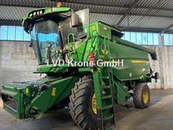 John Deere T 670