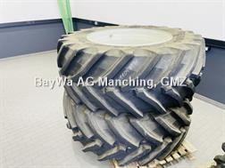 Trelleborg 710/60R42+ 600/60R30 VALTRA