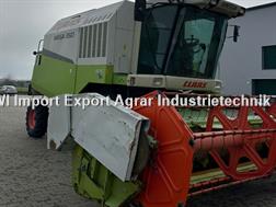 Claas MEGA 350