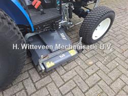 New Holland BOOMER 35