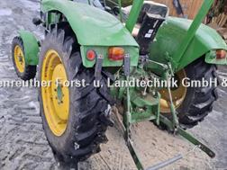 John Deere 920