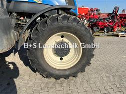 New Holland T7.220