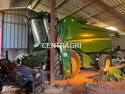 John Deere T550