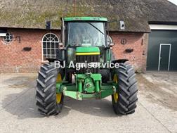 John Deere 6310