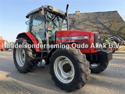 Massey Ferguson 4225
