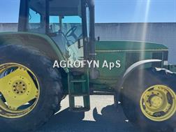 John Deere 6600