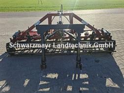 Forigo 300 mit Stanwalze und  hydraulischen Anbauteilen