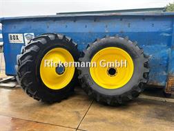 BKT Radsatz BKT 540/65 R30 + 620/70 R42 "2,25m Spur"