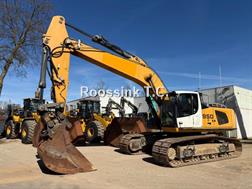 Liebherr R946