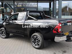 Toyota Hilux 2.8 D-4D X-TRA CAB PROFESSIONAL A/T 4WD VAN