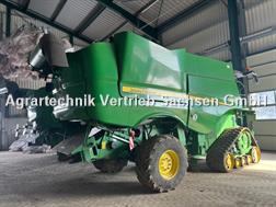 John Deere S 690