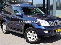 Toyota Land Cruiser 120 3.0 D-4D 3DRS VX A/T VAN