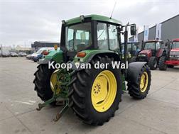 John Deere 6210