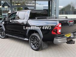 Toyota Hilux 2.8 D-4D DUBBEL CABINE INVINCIBLE A/T 4WD 2 