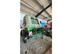 John Deere V451M