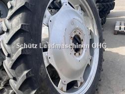 BKT 270/95 R48 BKT, 8-Loch Felge, Pflegeräder
