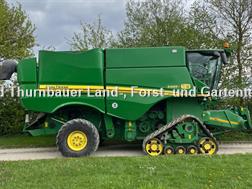 John Deere S 685