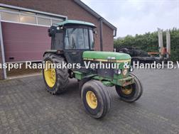 John Deere 2250
