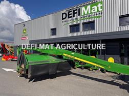John Deere 830
