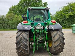 John Deere 6820
