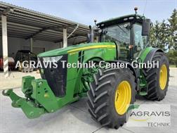 John Deere 8245 R 