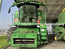 John Deere T 670