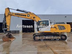 Liebherr R946LC