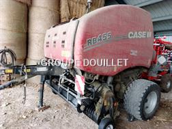 Case IH Presse à balles rondes RB455 Case IH