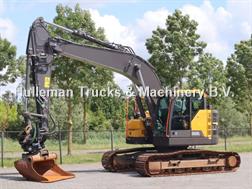 Volvo ECR235EL ECR 235 EL TILTROTATOR BUCKET GOOD CONDIT