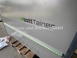  BottTainer - mobiler Akku-Container für Pritsche