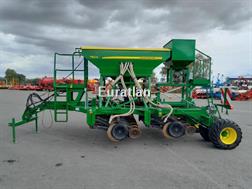 John Deere 750A