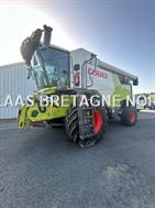 Claas TRION 650