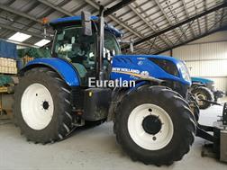 New Holland T7-210AC