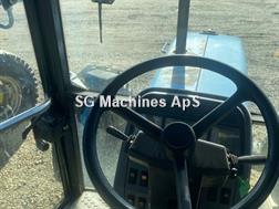 New Holland 7840