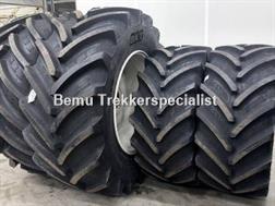 BKT 710/60 R38 + 600/60 R28 op velg