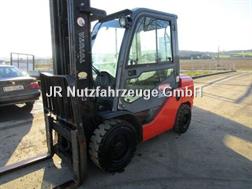 Toyota 3 Ton. - Triplex 7m -SS - 2007