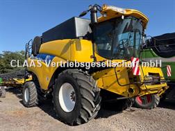 New Holland CR 9070