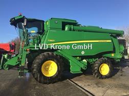 John Deere T 560