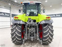Claas AXION 820
