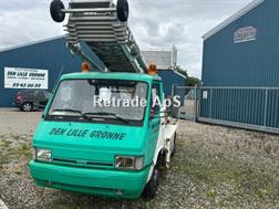 Nissan Med 29 meter flytte lift