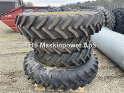 Taurus 380/90R50 - 13.6 R36