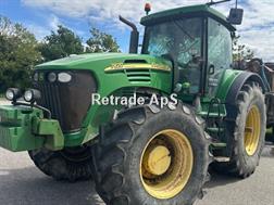 John Deere 7820