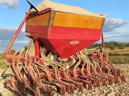 Kuhn 10 S